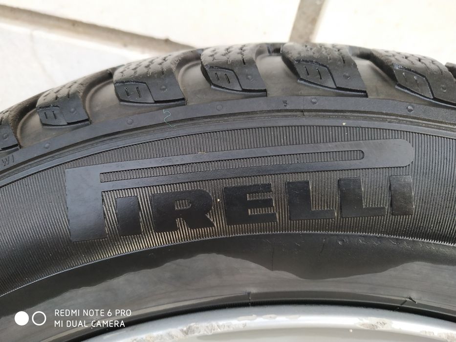 4броя лети джанти с зимни гуми Пирели петнадесет цола 4болта на 100 ми