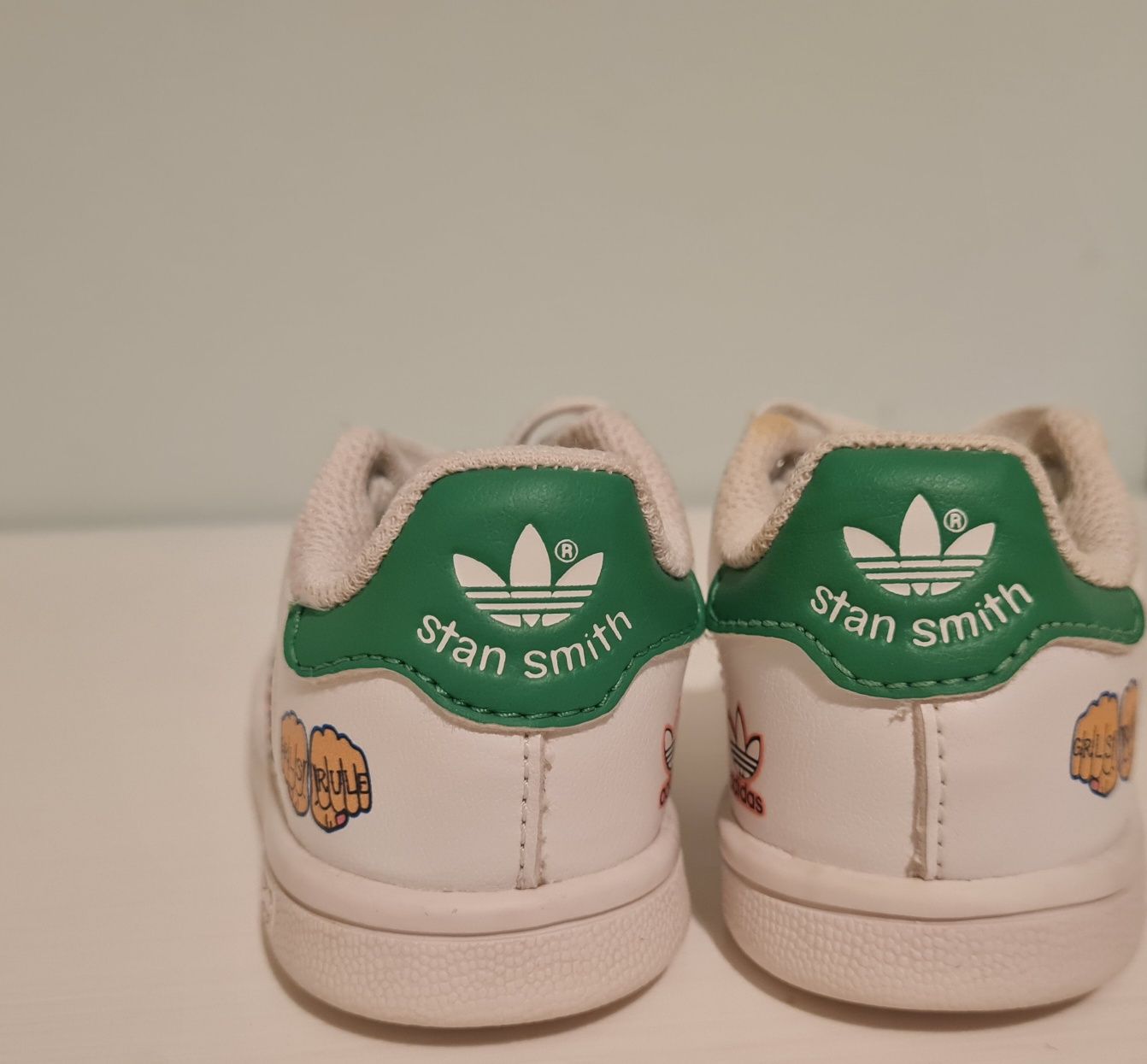 Adidasi nr 20 ediție Stan Smith