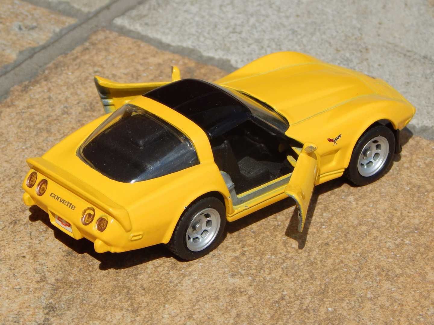 Macheta masina sport Chevrolet Corvette C3 1978 sc 1:39 Maisto