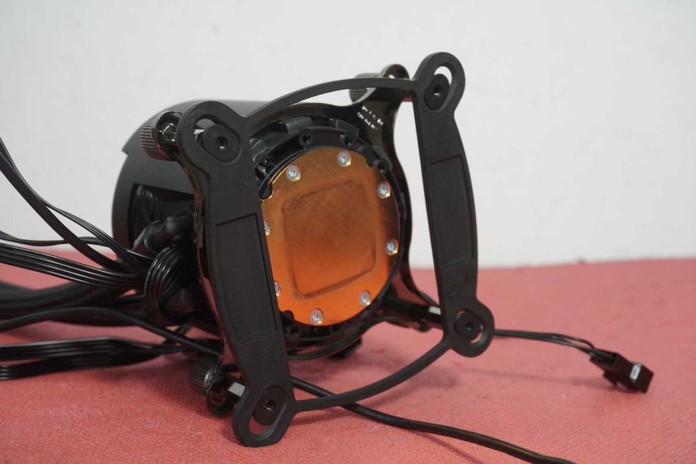 Неработещо! Водно охлаждане AIO 360mm Gigabyte Aorus 3 Fans/ Вкл.ДДС