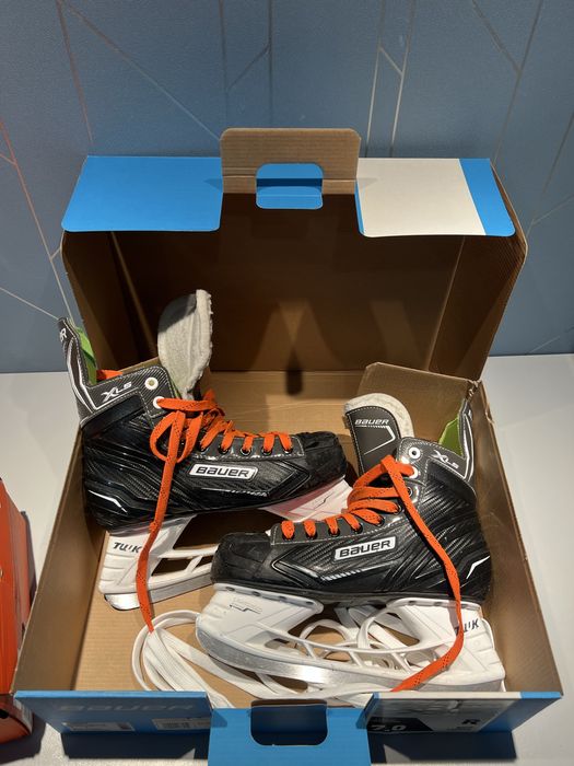 Продам коньки Bauer XLS
