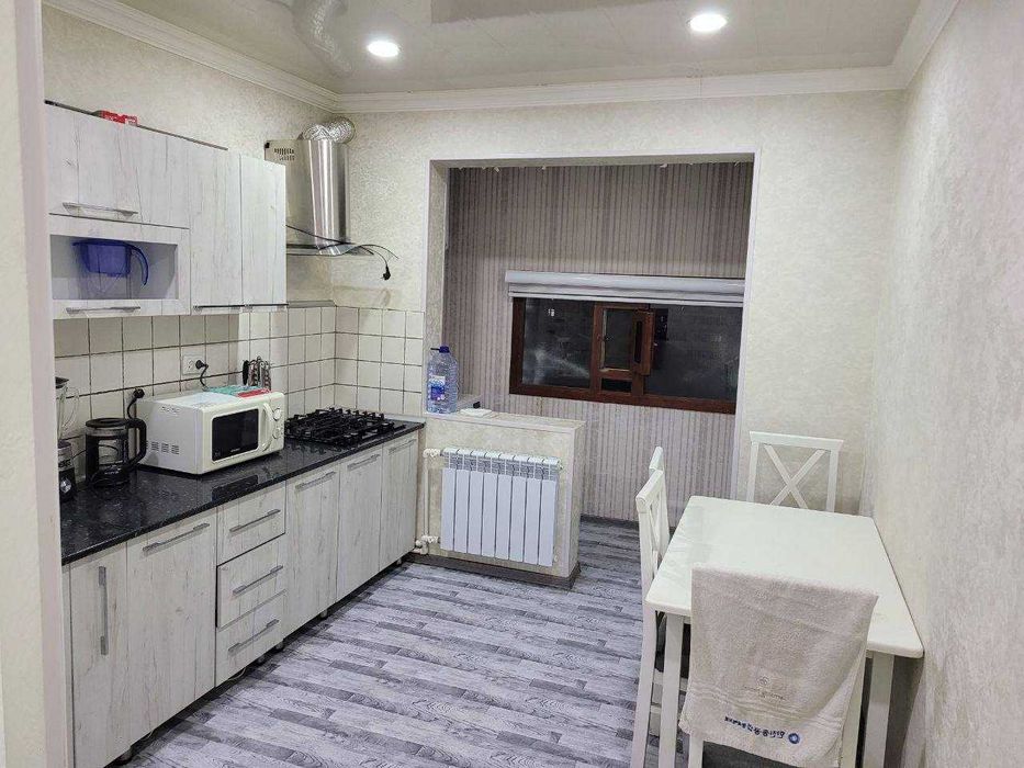 Сдам евро квартиру на Ойбек Космонавт