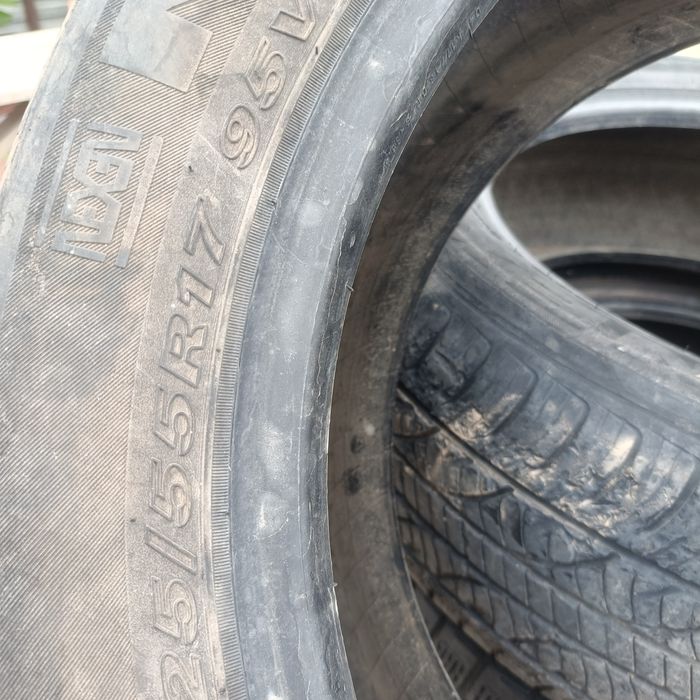 Продам бу шины 265/65R17