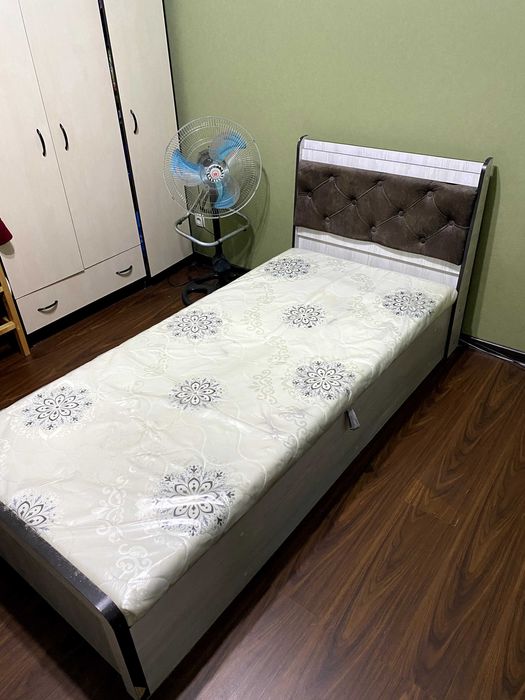 Кровать Односпальная + СТОЛ