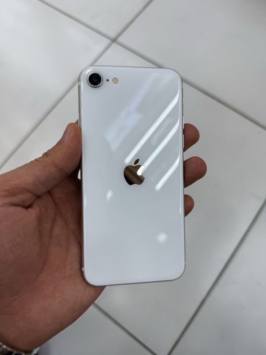 Iphone se 2 holati ideal aybi yuq