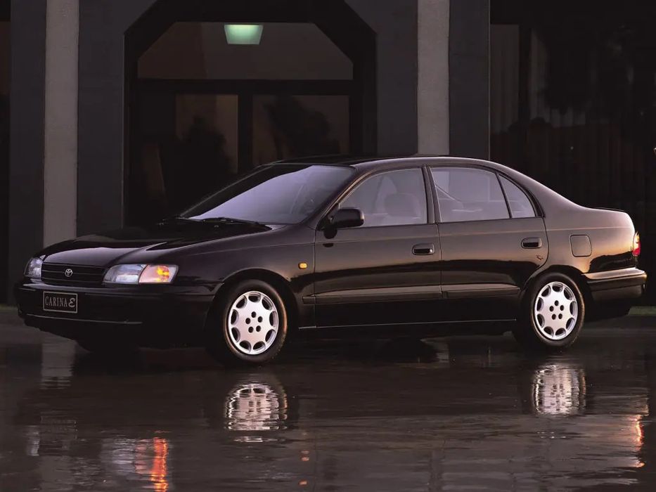 Продам Toyota Carina e на разбор
