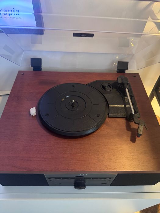 Pick-up stereo cu difuzoare incorporate AKAI ATT-14BT, Bluetooth