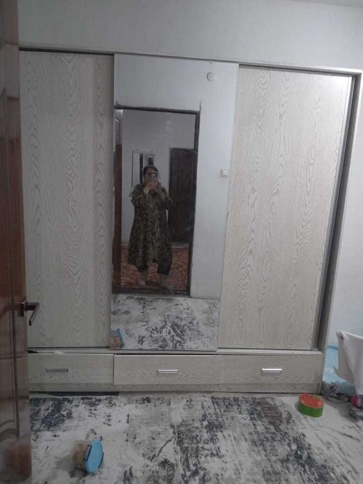 Продаю раздвижной шкаф