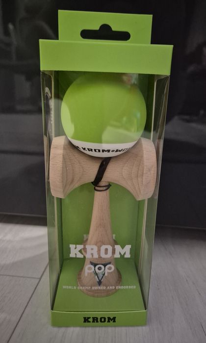 Kendama Krom, verde, noua