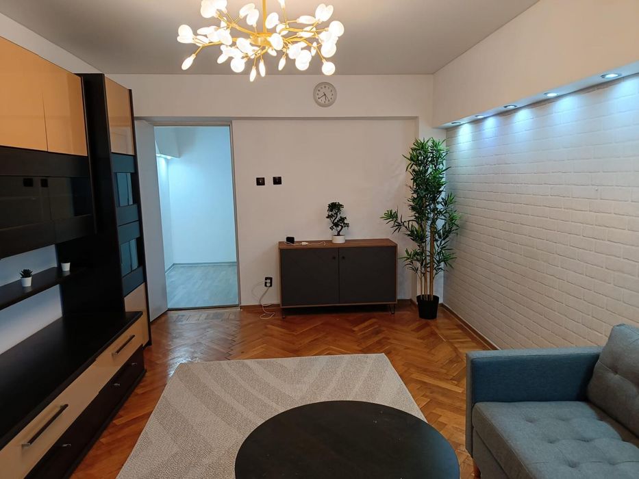 Apartament 4 camere ultracentral Targoviste (proprietar)