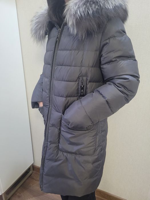 Женский пуховик с мехом