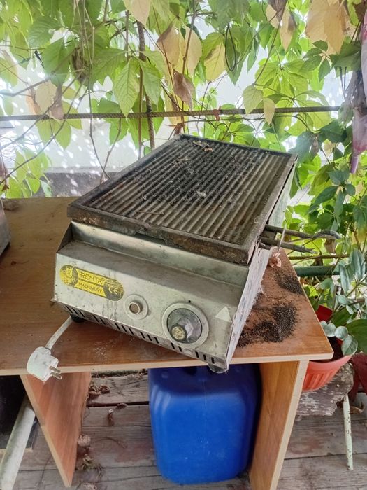 Продам. Для жарки, (незнаю работаю?). Для запчасти