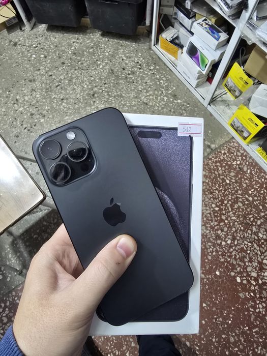 Продам айфон 15промакс 512г