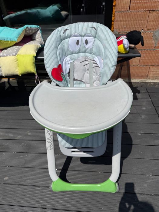 Scaun de Masa Chicco cu 2 huse de schimb