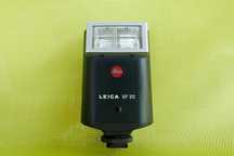 Светкавица Leica SF 20
