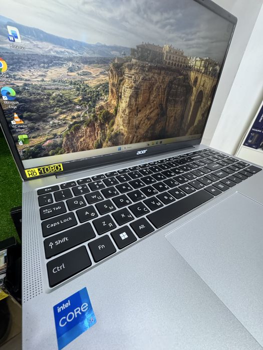Продам ноутбук ACER i5 1334U
