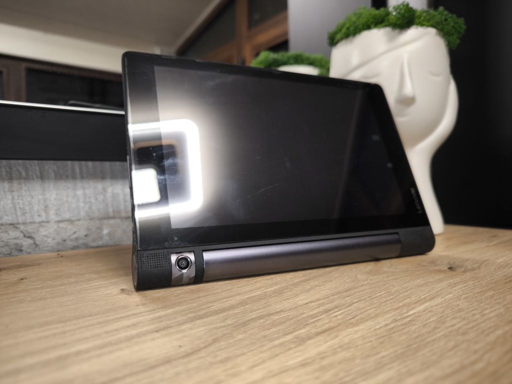 Lenovo Yoga Tab 3 / 8" + протектор