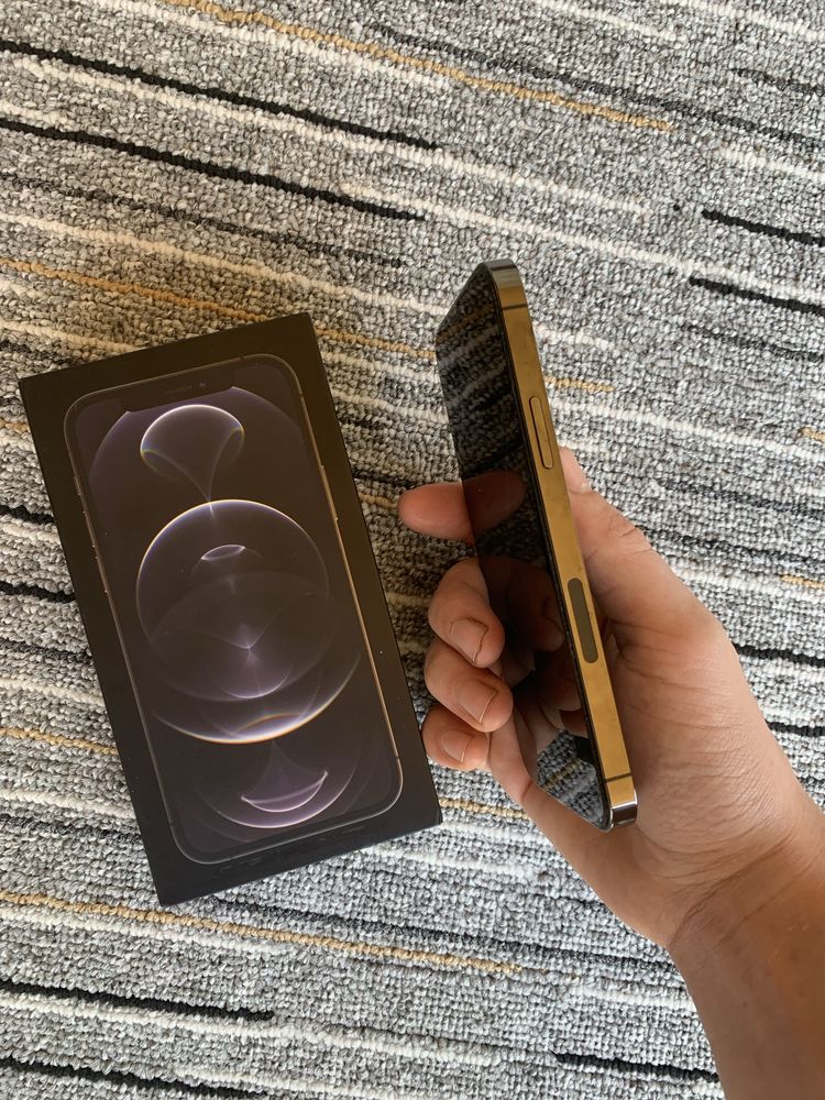 iPhone 12 pro LL/A