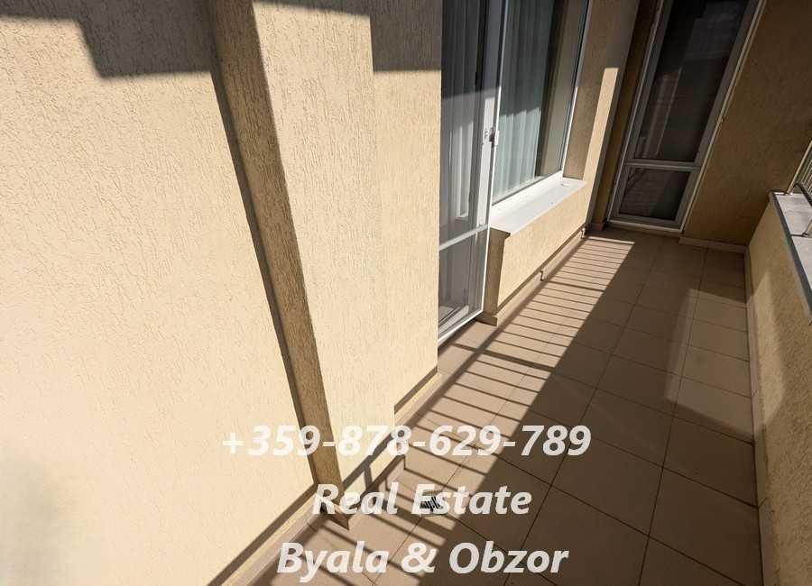 Добре обзаведен двустаен апартамент в гр.Обзор