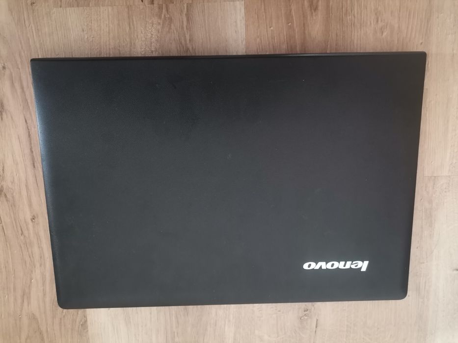 Лаптоп леново 15инча