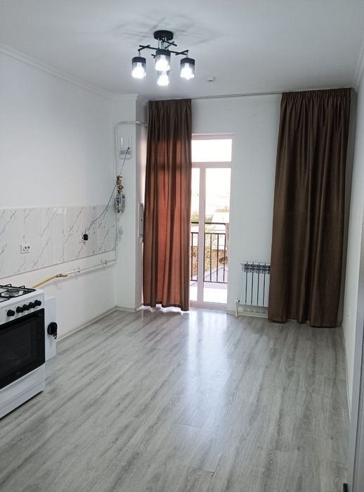 Срочно продаю 1 ком квартира в новостройке