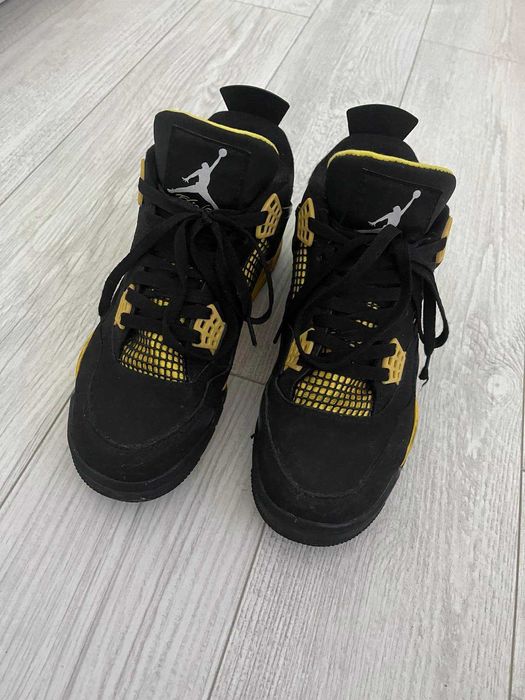 Маратонки Jordan 4 retro,