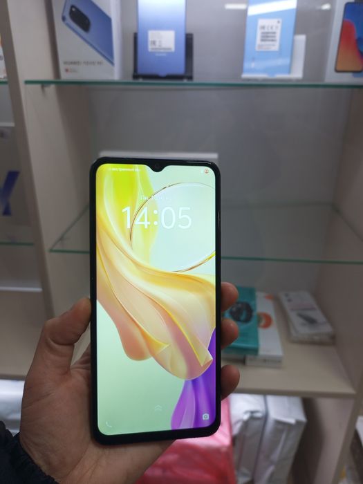 Продам телефон  Vivo  Y03