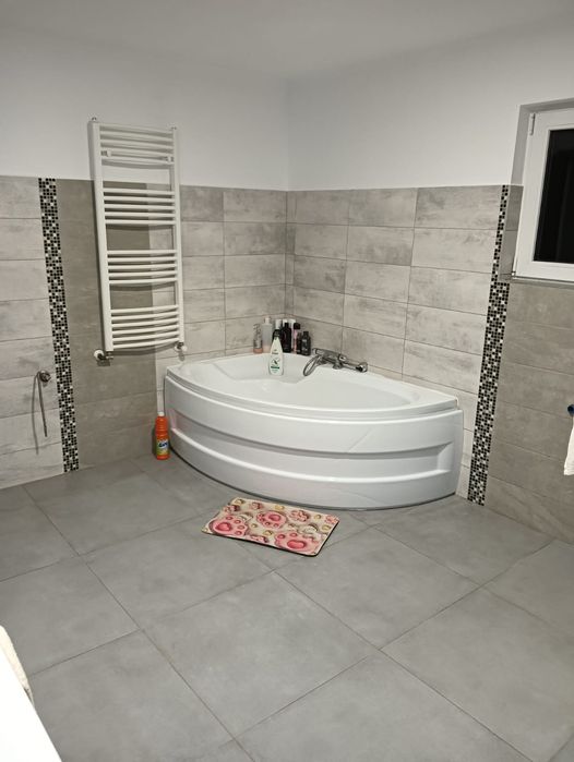 Casa de vânzare în Cornu