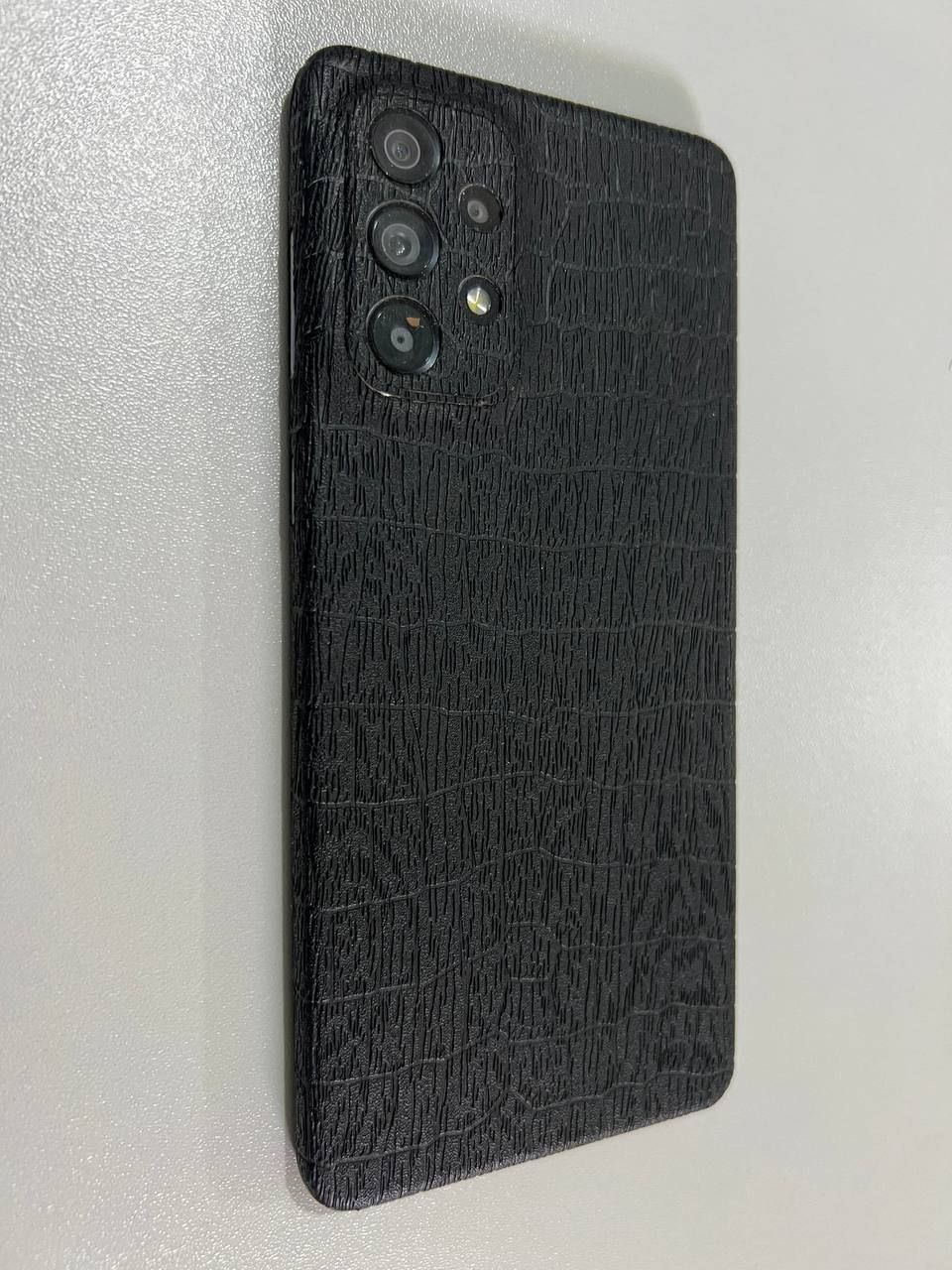 Sotiladi Samsung a73 5g