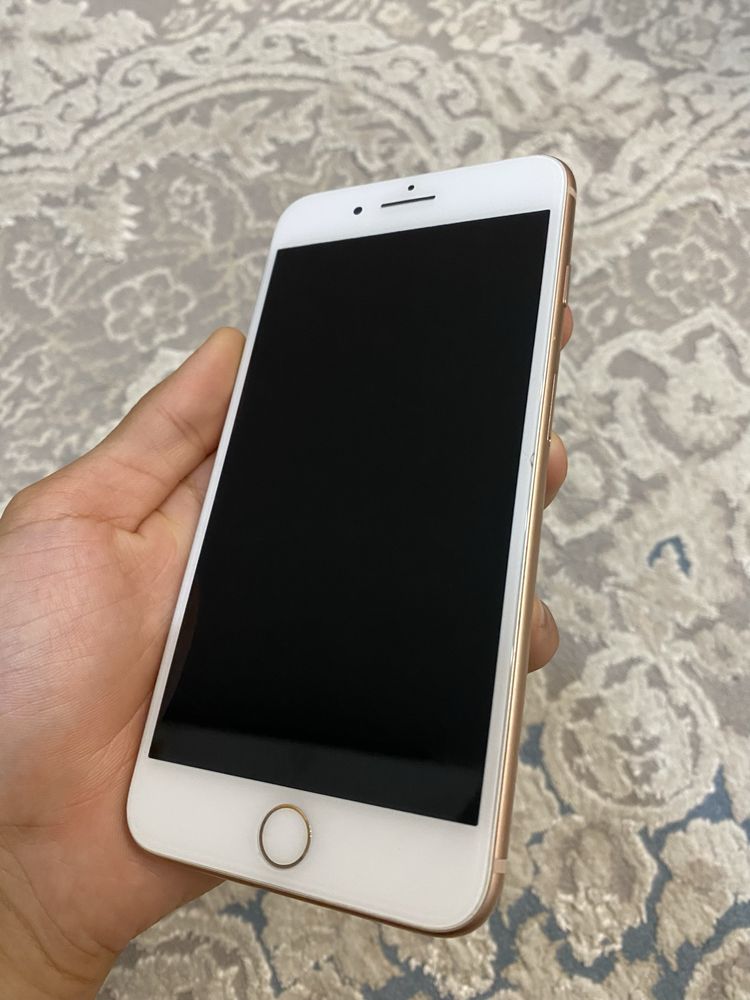 iPhone 8 Plus
