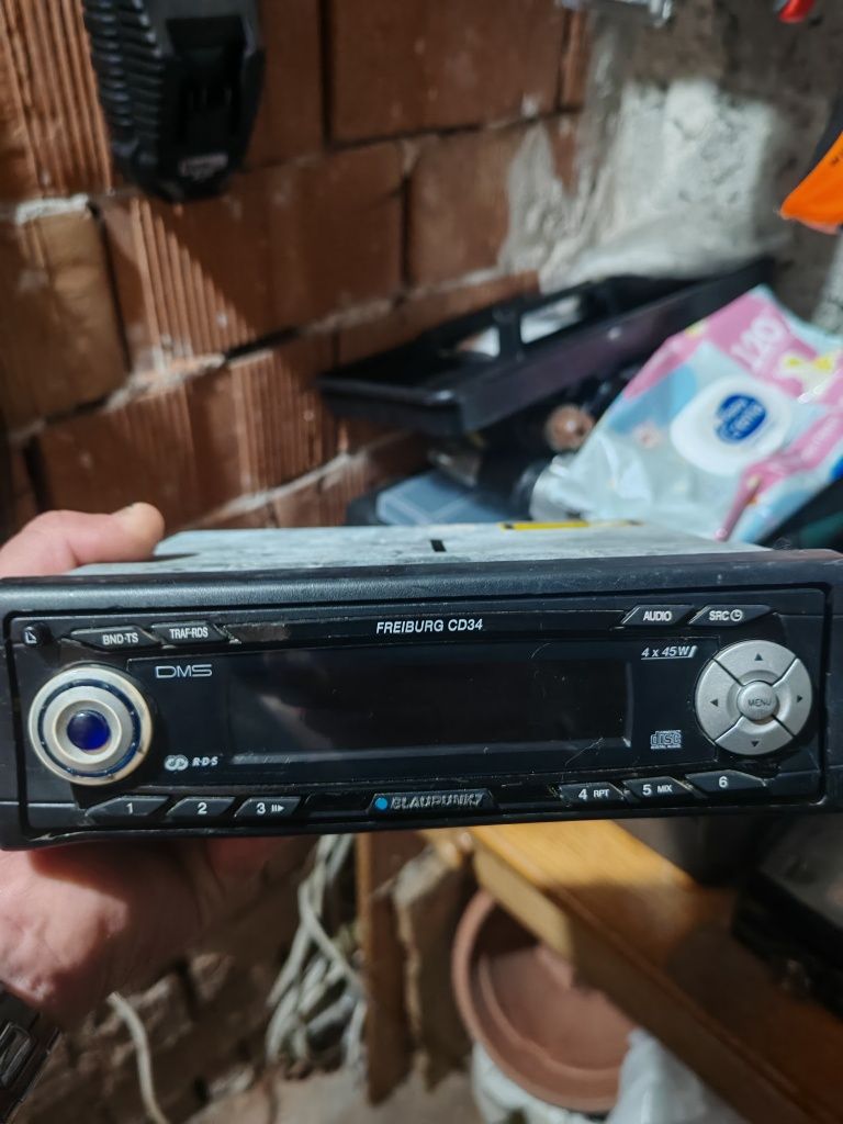 Продавам Cd Blaupunkt essen cd 34