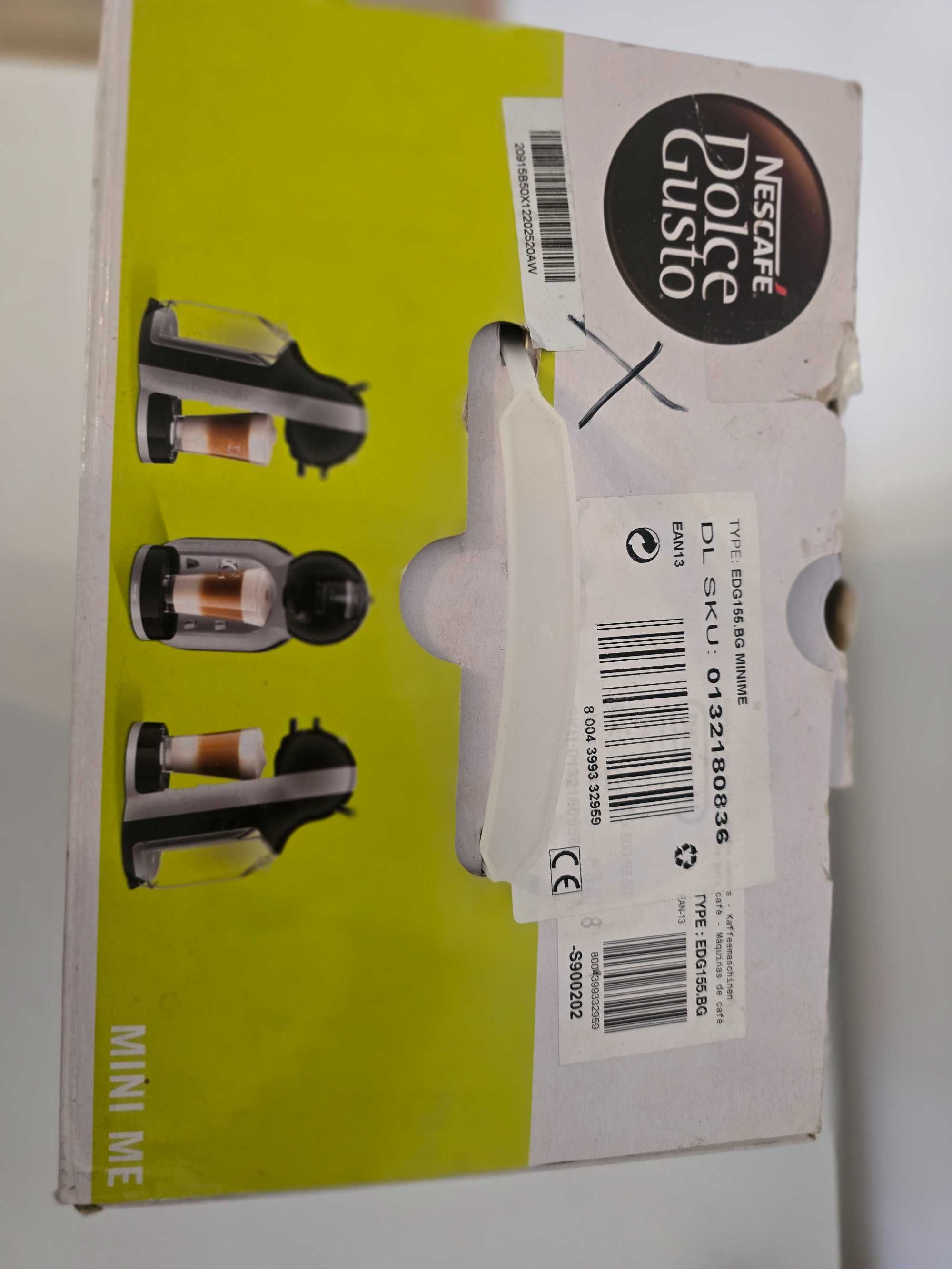 Espressor DeLonghi Mini Me cu capsule, Alb