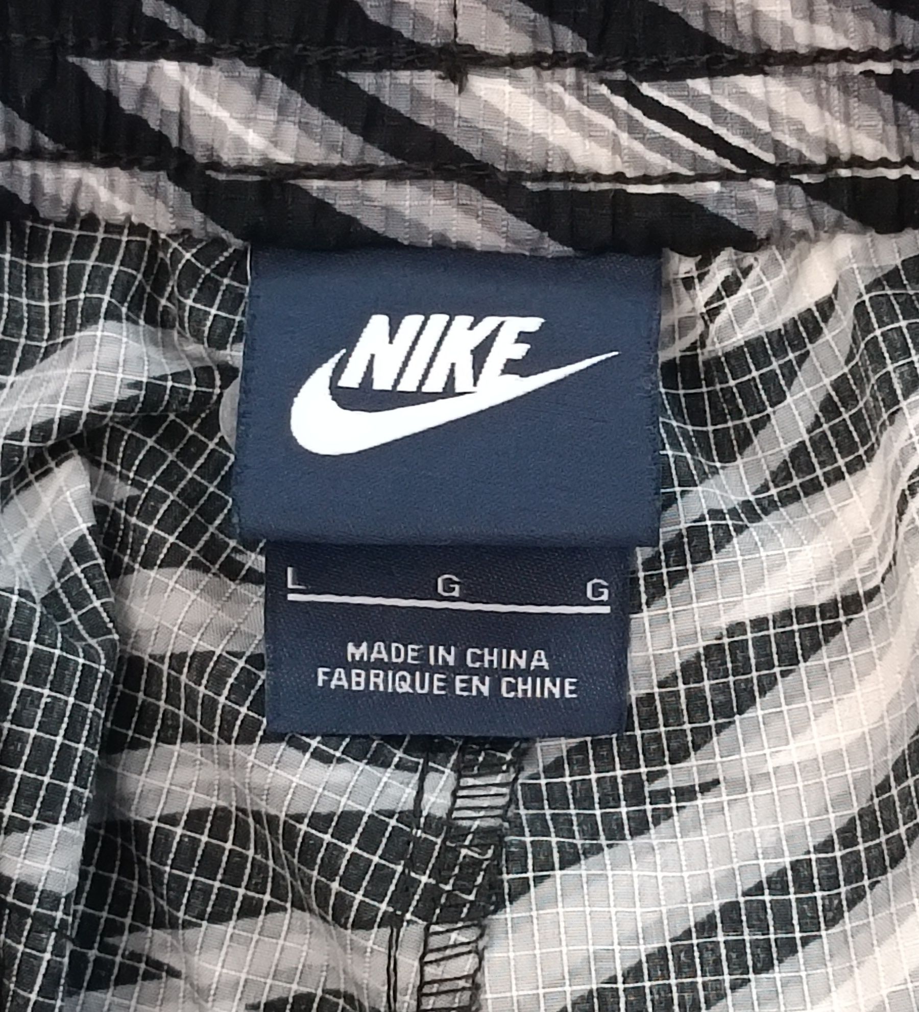 Nike Shorts оригинални гащета L Найк спорт шорти бански
