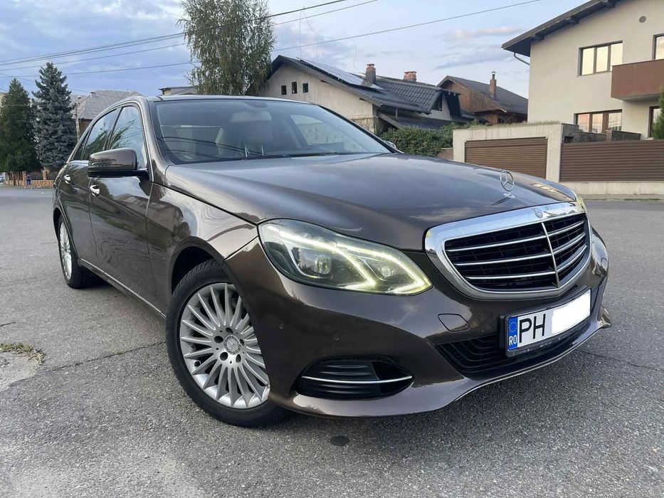 Mercedes-Benz E raritate cu toate dotarile si istoric in reprezentanta Mercedes