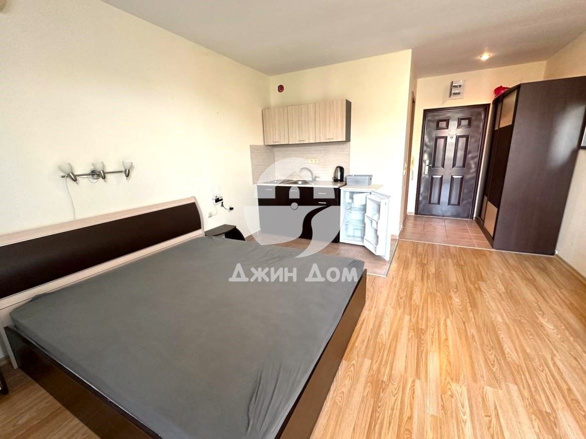 Продава се Едностаен апартамент в к.к. Слънчев бряг - 40 кв.м за 1075 €/кв.м - Снимка #1