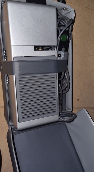 Vand pendular Bosch +  aparat proiectie diapozitive  Braun (Germania)