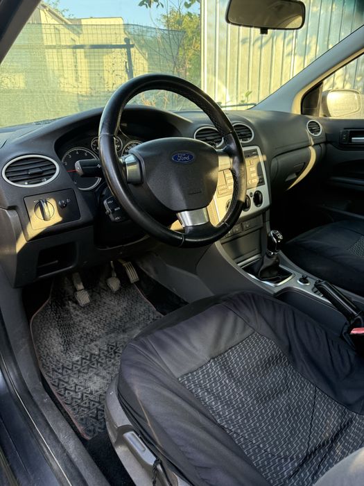 Ford Focus 2005 1,6 benzina