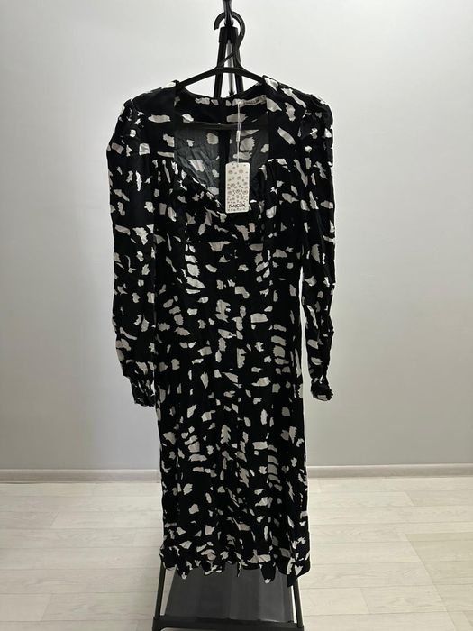 Платья женские сатылады