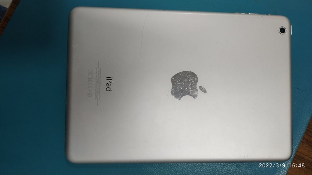 Продается IPAD mini 1