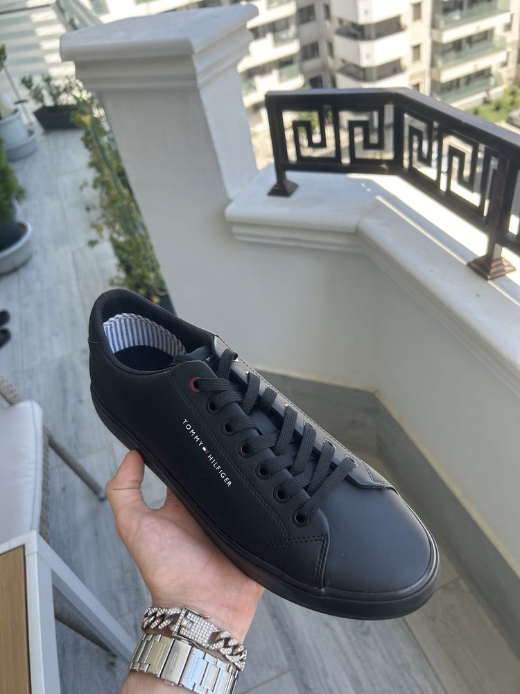 Papuci Tommy Himfiger de piele Noi originali