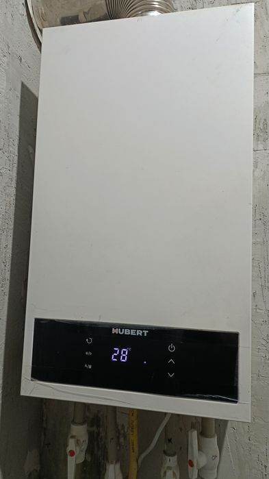 Продам настенный газовый котёл HUBERT