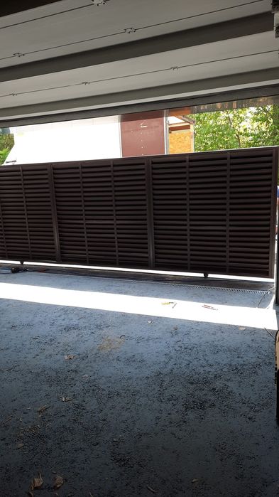 Gard și porti jaluzea