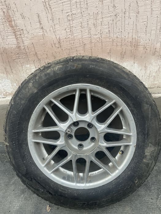 Диски вместе с шинами 215/60/R16 и 225/65/R17
