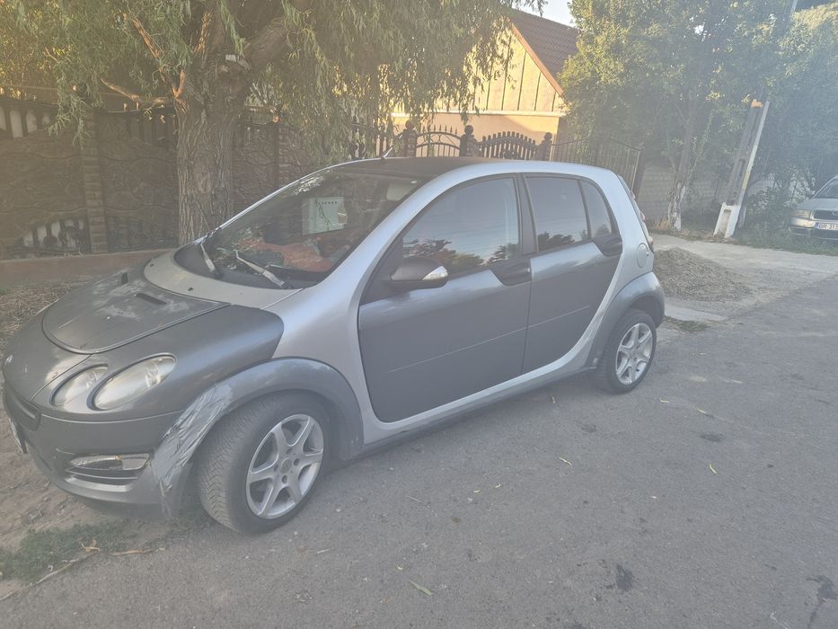 Vând smart for four 2004 1.3 benzina