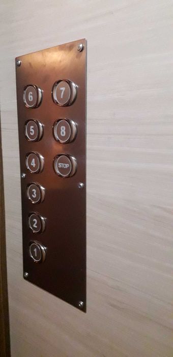 Обновяване на асансьорни кабини