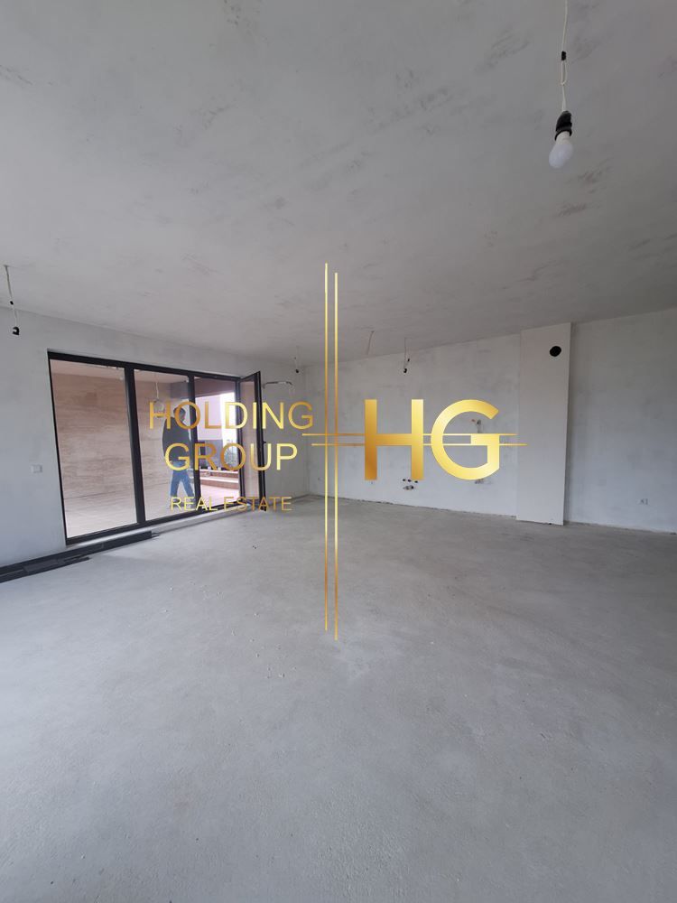 Продава се Тристаен апартамент в Варна, Бриз - 134 кв.м за 2314 €/кв.м - Снимка #4