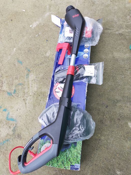 Чисто нов електрически тример Skil