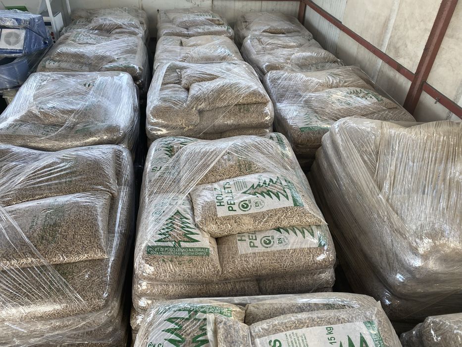 Peleti din Rasinos Pin