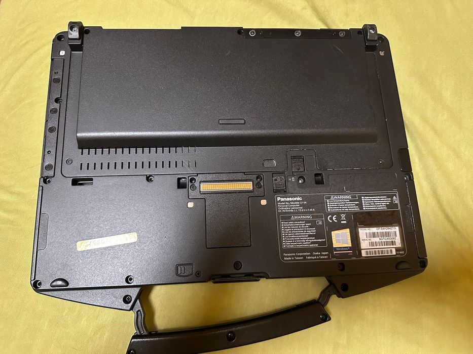 Vând laptop Panasonic toughbook cf-54