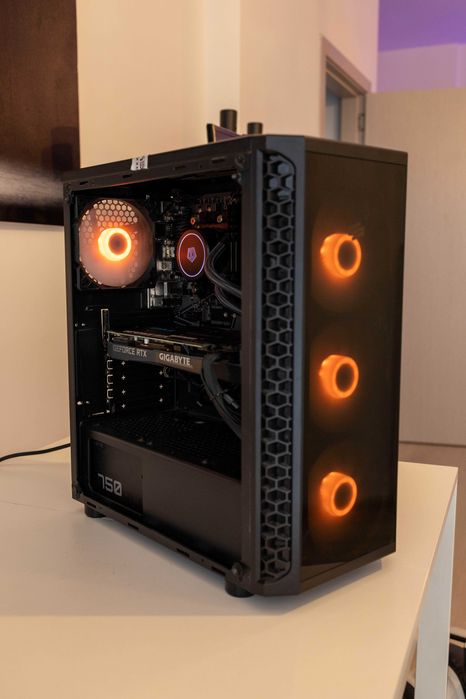 Sistem PC Gaming RTX 3070 Ryzen 7 5700x3D 32GB RAM 1.5 TB SSD Gold